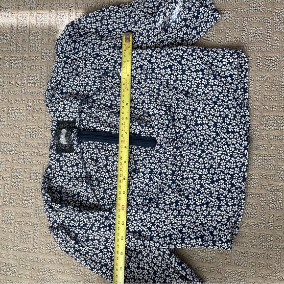 (4) Reformation Blue & White Floral Crop Top - Picture 9 of 11